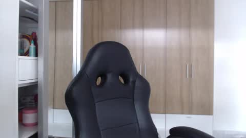 Roxana online show from February 2, 2025, 6:53 pm