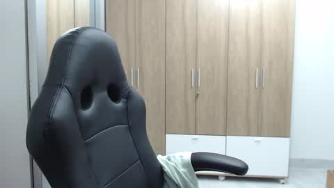 Roxana online show from February 8, 2025, 2:15 am