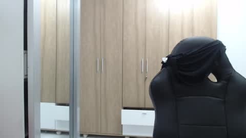 Roxana online show from February 10, 2025, 4:30 am