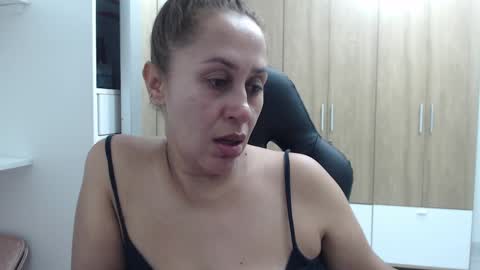 Roxana online show from February 12, 2025, 4:12 am