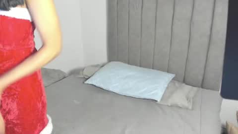 Roxane online show from November 27, 2025, 11:34 am