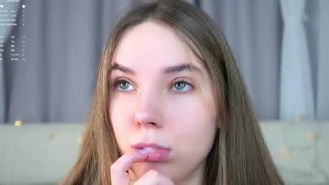 roxannastoo online show from January 12, 2026, 1:11 am