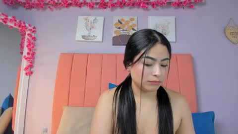 Juliana 3 online show from May 11, 2026, 2:45 pm