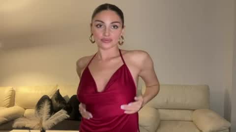 Snapshot of roxellesilvara chatting on July 5, 2026, 11:56 pm Roxy online show from July 5, 2026, 11:56 pm