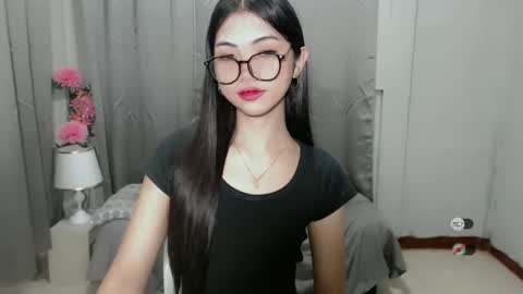 Roxie online show from December 17, 2024, 10:11 pm