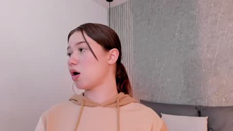 Roxie  online show from December 30, 2024, 6:05 pm