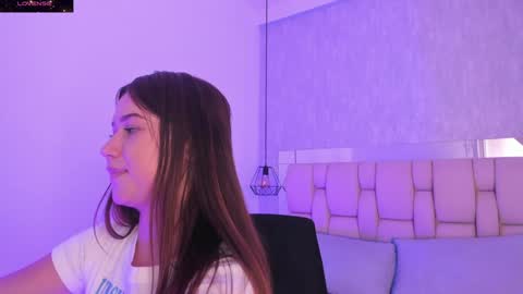 Roxie  online show from February 8, 2025, 2:26 am