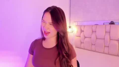 Snapshot of roxie_summers chatting on July 4, 2026, 7:31 pm Roxie online show from July 4, 2026, 7:31 pm