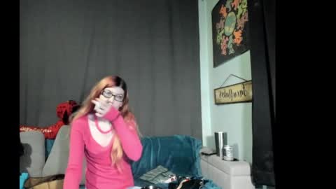 roxihazeleyes online show from October 6, 2025, 5:21 pm