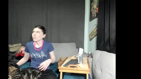 roxihazeleyes online show from March 1, 2026, 3:30 am