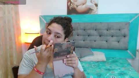 roxiie online show from October 6, 2025, 2:42 am