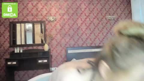 roxxana_xxxx online show from November 10, 2025, 6:01 am