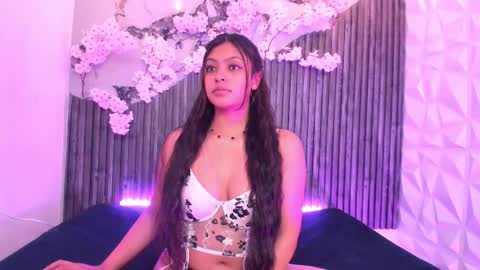 Roxxane online show from January 13, 2026, 3:45 am