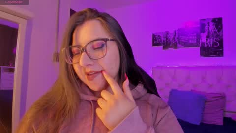 Snapshot of roxxanne_bail chatting on January 15, 2026, 3:55 am Roxanne Bail online show from January 15, 2026, 3:55 am