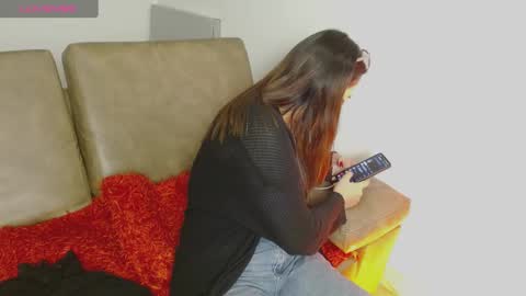 roxxxann666 online show from February 25, 2025, 3:31 am