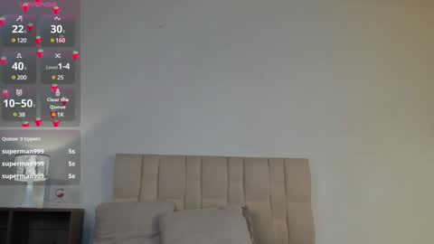 Snapshot of roxxy_mora chatting on January 24, 2025, 10:41 pm Roxxy online show from January 24, 2025, 10:41 pm