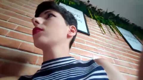 Roxy online show from September 14, 2025, 3:44 pm