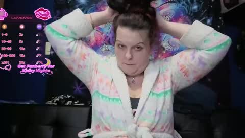 Snapshot of roxxyfoxxy1 chatting on February 1, 2026, 3:16 am Roxxyfoxxy1 online show from February 1, 2026, 3:16 am