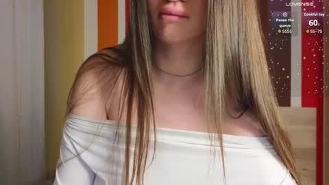 Roxy online show from February 25, 2026, 2:43 am