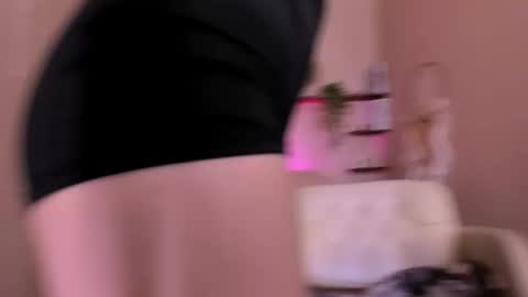 Roxy online show from March 5, 2026, 8:32 am