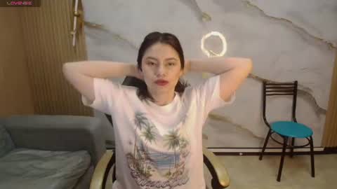 Snapshot of roxy_luxe_tf chatting on June 17, 2026, 12:40 pm Roxy online show from June 17, 2026, 12:40 pm