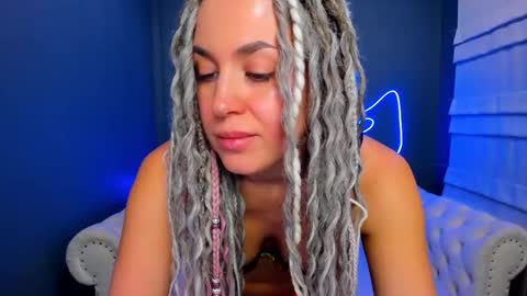 Roxy online show from February 11, 2026, 2:05 am