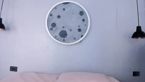 Roxy online show from September 28, 2025, 3:45 am