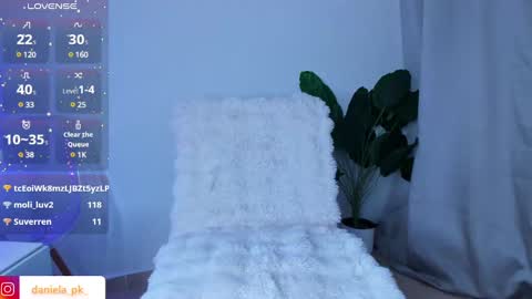 R O X Y  online show from March 8, 2025, 12:00 am