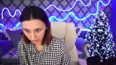 roxy_rayy online show from December 10, 2024, 2:50 pm