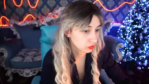 roxy_rayy online show from January 15, 2025, 7:05 am