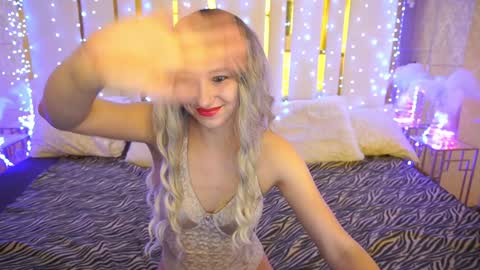 roxy_rayy online show from February 4, 2025, 10:10 am