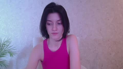 roxy_riot_ online show from March 4, 2025, 7:30 am