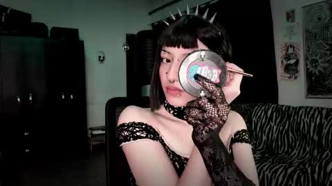 Roxy Independient model Help me to reach 50 thumbs up online show from February 27, 2026, 1:05 am