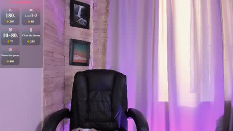 Snapshot of roxy_wet chatting on July 12, 2026, 4:31 pm Roxy follow me online show from July 12, 2026, 4:31 pm