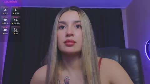 Roxy online show from October 26, 2025, 8:48 pm