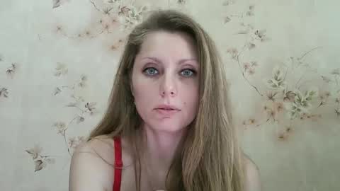 roxyfox18x01 online show from March 17, 2026, 9:23 am