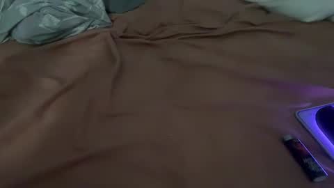 Snapshot of royalty13m chatting on September 18, 2025, 8:11 pm Royalty13m online show from September 18, 2025, 8:11 pm