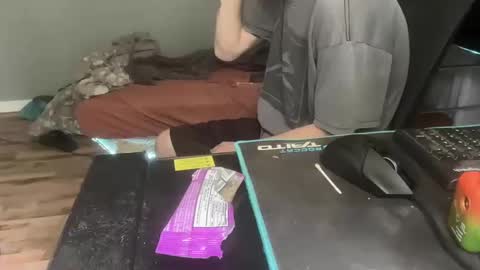 Snapshot of royalty13m chatting on September 20, 2025, 6:20 pm Royalty13m online show from September 20, 2025, 6:20 pm