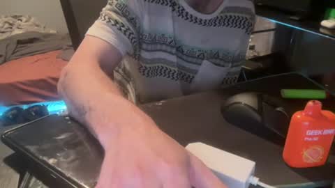 Snapshot of royalty13m chatting on October 6, 2025, 8:12 am Royalty13m online show from October 6, 2025, 8:12 am