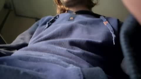 Snapshot of royalty13m chatting on October 19, 2025, 10:10 pm Royalty13m online show from October 19, 2025, 10:10 pm