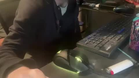 Snapshot of royalty13m chatting on October 25, 2025, 3:36 am Royalty13m online show from October 25, 2025, 3:36 am