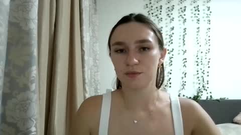 Snapshot of roza05x chatting on August 6, 2026, 8:00 pm Roza05x online show from August 6, 2026, 8:00 pm