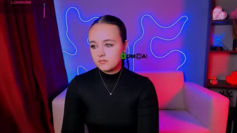 Snapshot of rozmary_ket chatting on October 10, 2025, 10:03 am Im Rozmary nice to meet you 3 online show from October 10, 2025, 10:03 am