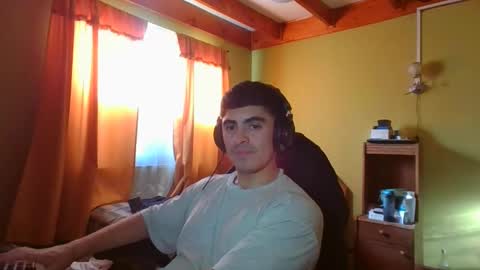 Snapshot of rpaulo25 chatting on February 4, 2025, 9:52 pm rpaulo25 online show from February 4, 2025, 9:52 pm