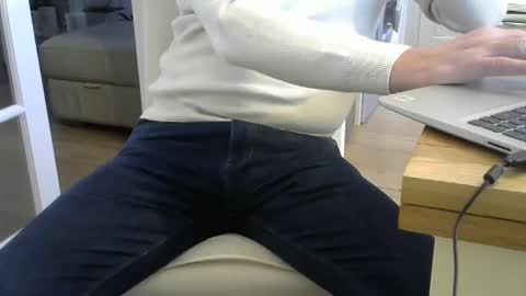 Snapshot of rsindie2 chatting on December 24, 2024, 2:01 pm rsindie2 online show from December 24, 2024, 2:01 pm