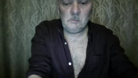 Snapshot of rsl1963 chatting on April 11, 2026, 8:29 am rsl1963 online show from April 11, 2026, 8:29 am