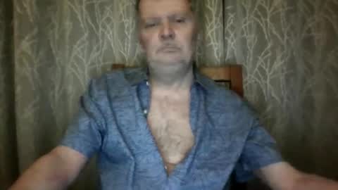Snapshot of rsl1963 chatting on April 18, 2026, 8:07 am rsl1963 online show from April 18, 2026, 8:07 am