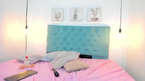 Snapshot of rubiroose chatting on January 12, 2025, 1:32 am Rubii online show from January 12, 2025, 1:32 am