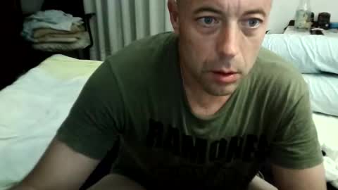 rubito42 online show from October 15, 2025, 11:27 pm