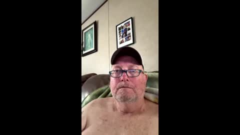 Snapshot of ruboneoff100 chatting on June 7, 2026, 2:21 pm ruboneoff100 online show from June 7, 2026, 2:21 pm